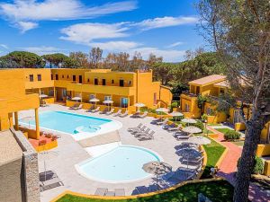 Blu Hotel Laconia Village - Pool